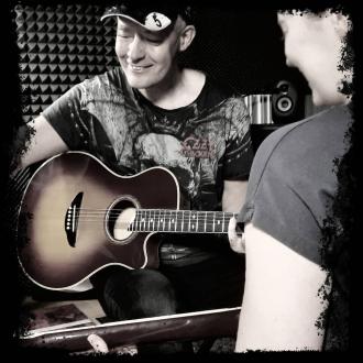Ändy Warga | Gitarrenunterricht